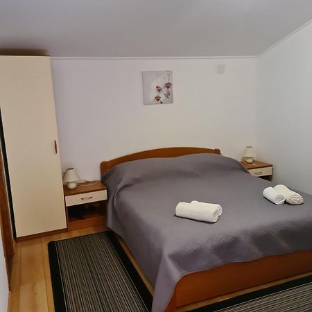 罗佐瓦克 Camp Krka酒店 外观 照片